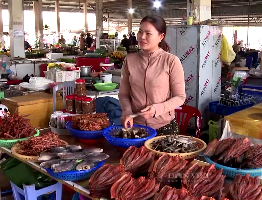 Bài 2. Đặc sản khô cá đồng ngóng trông “thượng đế”  - Ảnh 3.