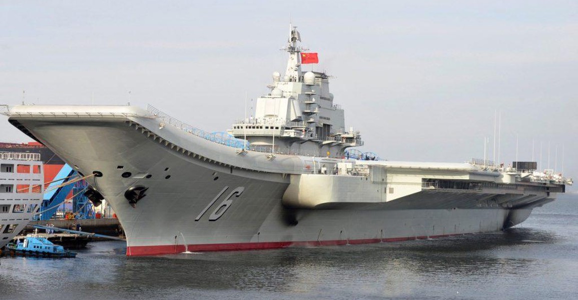 Quan chức Nga đề xuất mua lại tàu sân bay Liêu Ninh của Trung Quốc - Ảnh 1.