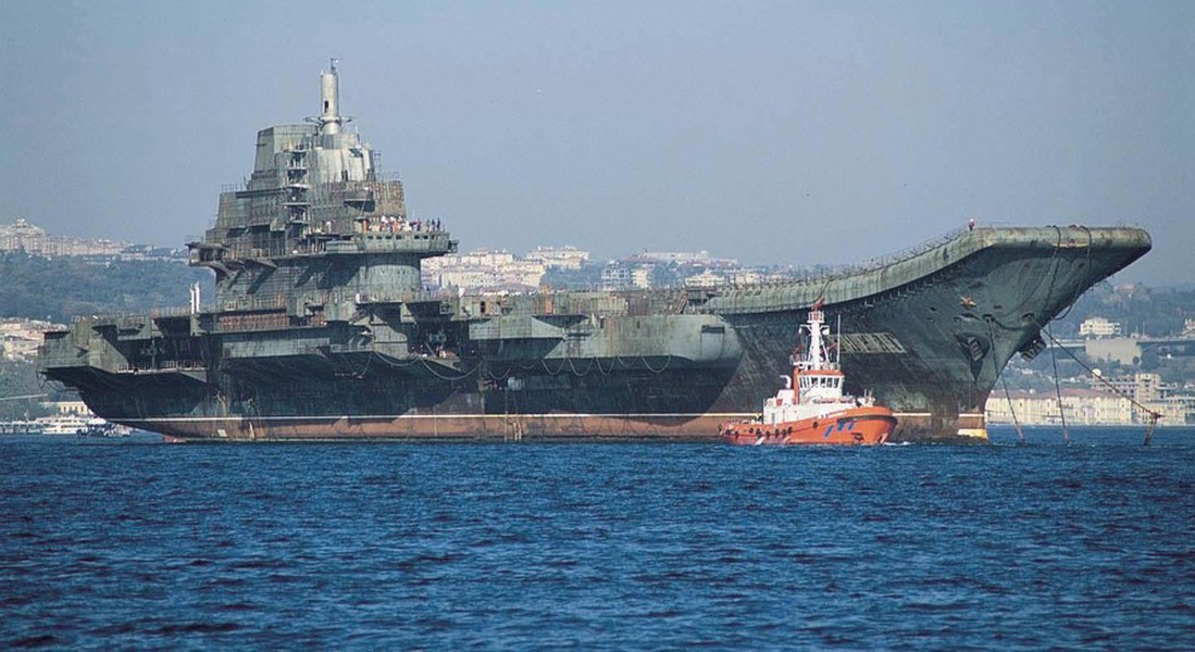 Quan chức Nga đề xuất mua lại tàu sân bay Liêu Ninh của Trung Quốc - Ảnh 3.