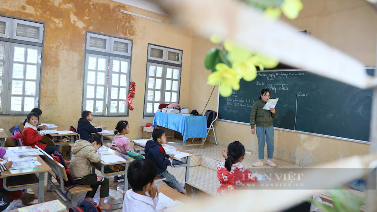 Trung ương Hội Nông dân Việt Nam trao quà Tết cho các em học sinh vùng cao - Ảnh 3.