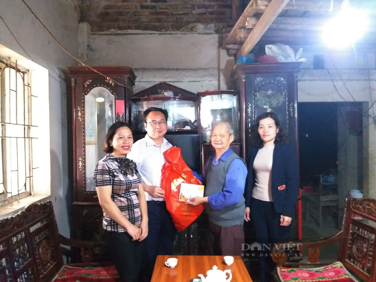 Hội Nông dân Việt Nam trao 50 suất quà tại Cao Bằng - Ảnh 2.