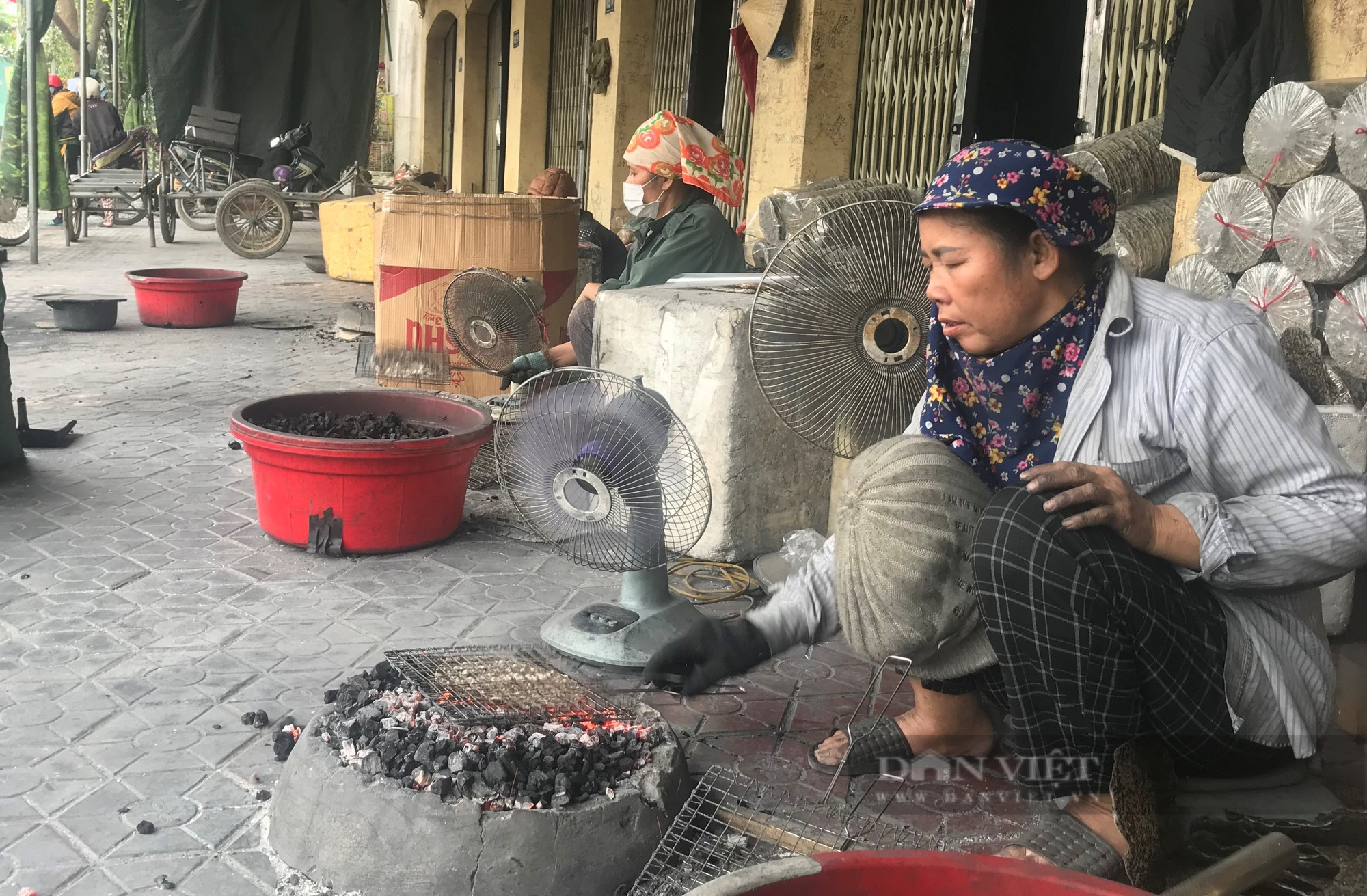 Làng nghề hơn 300 tuổi ở Nghệ An với những sản phẩm OCOP 3 sao, đỏ lửa suốt ngày đêm vẫn không đủ hàng Tết - Ảnh 7.