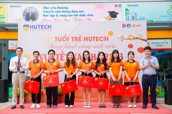 Sinh viên đón Tết xa nhà:  - Ảnh 4.