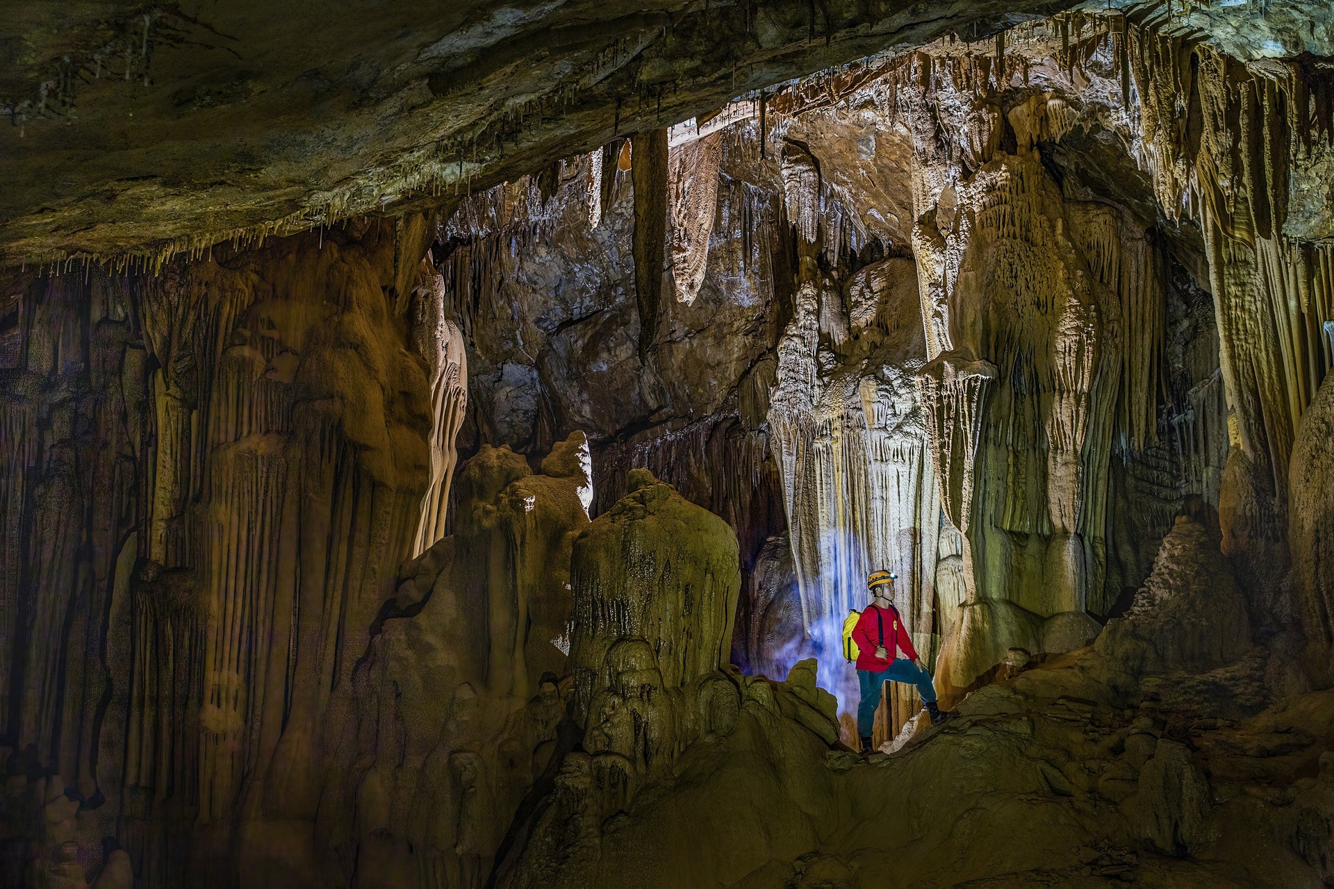 Đẹp ngỡ ngàng hang động vừa đưa vào khai thác ở Quảng Bình - Ảnh 10.
