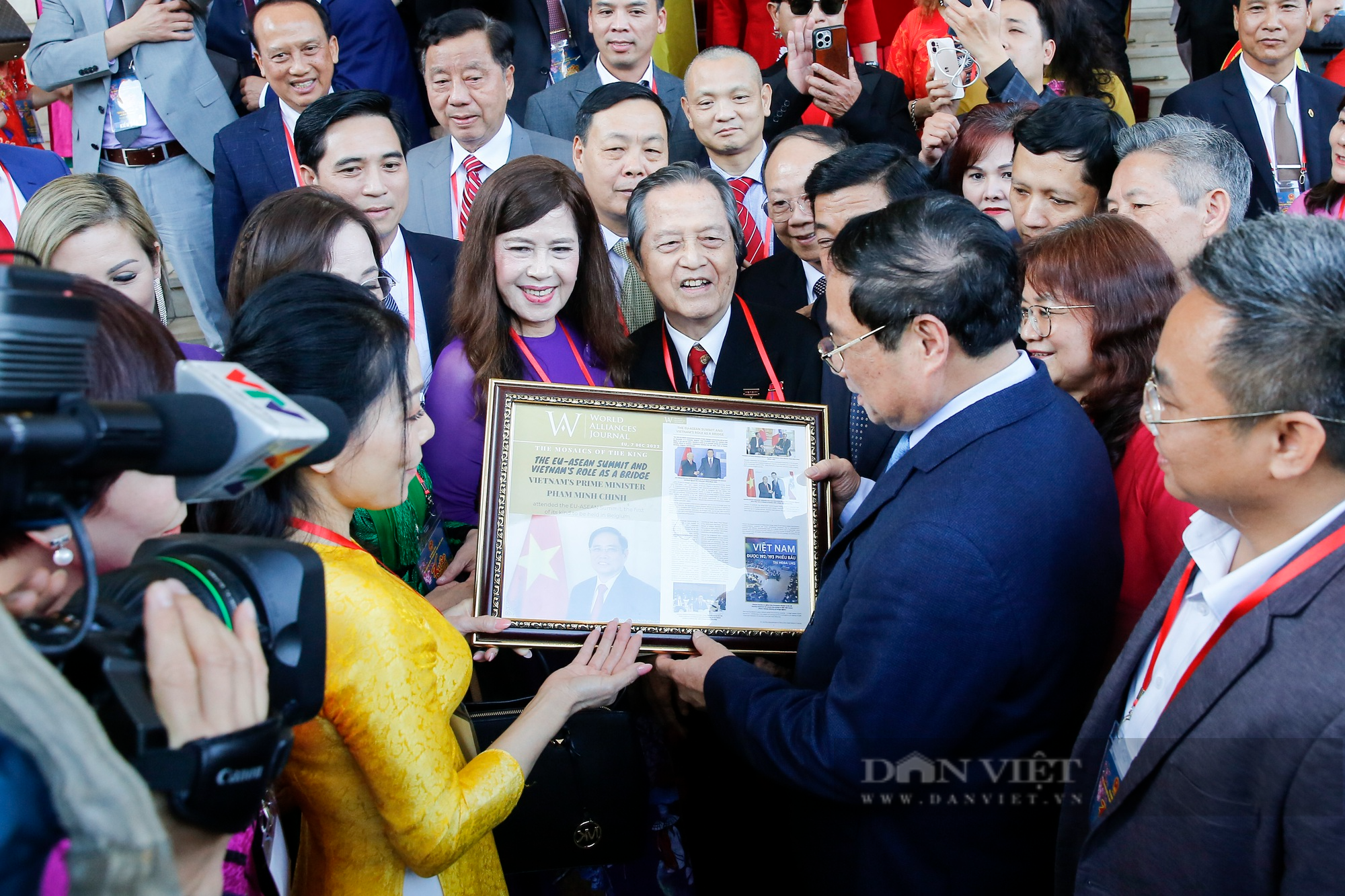 Thủ tướng Phạm Minh Chính: Kiều bào mang khát vọng cháy bỏng muốn cống hiến cho quê hương  - Ảnh 4.