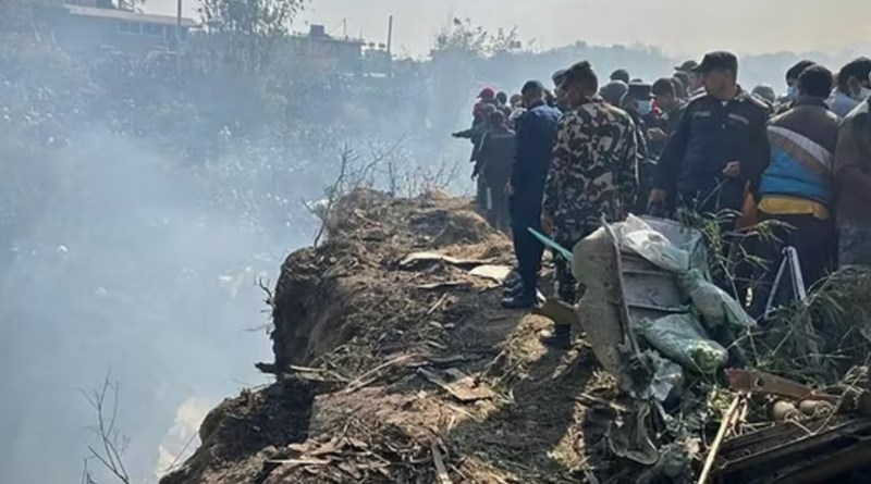 Rơi máy bay chở 72 người ở Nepal, hàng chục người thiệt mạng