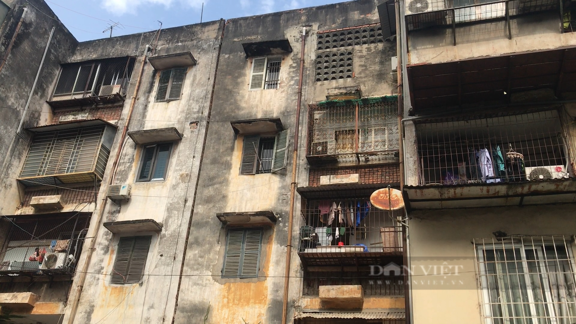 Hà Nội: Nhà chung cư cũ tại 13 quận, huyện đã chấp thuận kiểm định - Ảnh 1.
