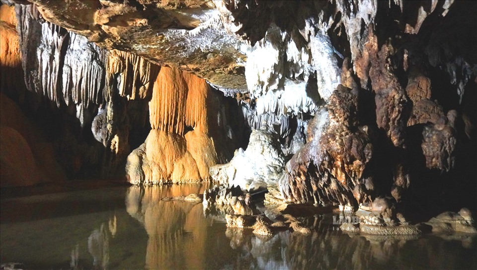 Đây là hang động đẹp ngỡ ngàng nhất ở tỉnh Thanh Hóa, ví như &quot;hang Sơn Đoòng thứ 2 của Việt Nam&quot; - Ảnh 3.