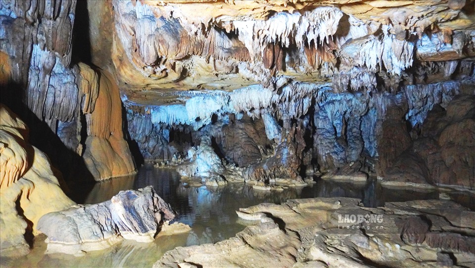 Đây là hang động đẹp ngỡ ngàng nhất ở tỉnh Thanh Hóa, ví như &quot;hang Sơn Đoòng thứ 2 của Việt Nam&quot; - Ảnh 2.