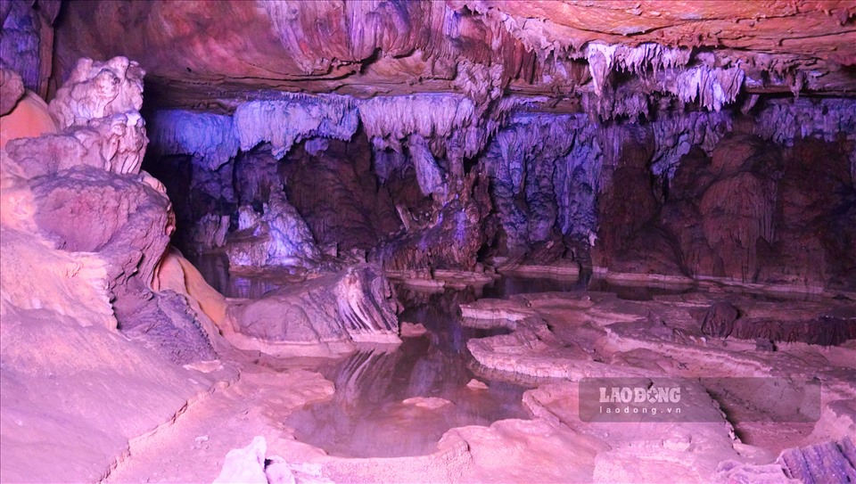 Đây là hang động đẹp ngỡ ngàng nhất ở tỉnh Thanh Hóa, ví như &quot;hang Sơn Đoòng thứ 2 của Việt Nam&quot; - Ảnh 5.