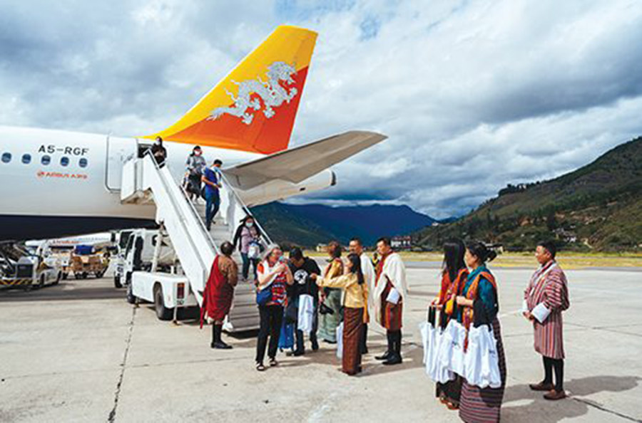 Du lịch Bhutan hút khách với vũ điệu khỏa thân mê hoặc ma quỷ và tôn vinh “của quý” đàn ông - Ảnh 5.