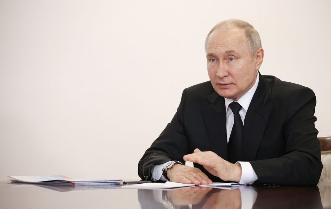 Ông Putin tuyên bố hoạt động quân sự của Nga ở Ukraine đang diễn ra tốt đẹp - Ảnh 1.