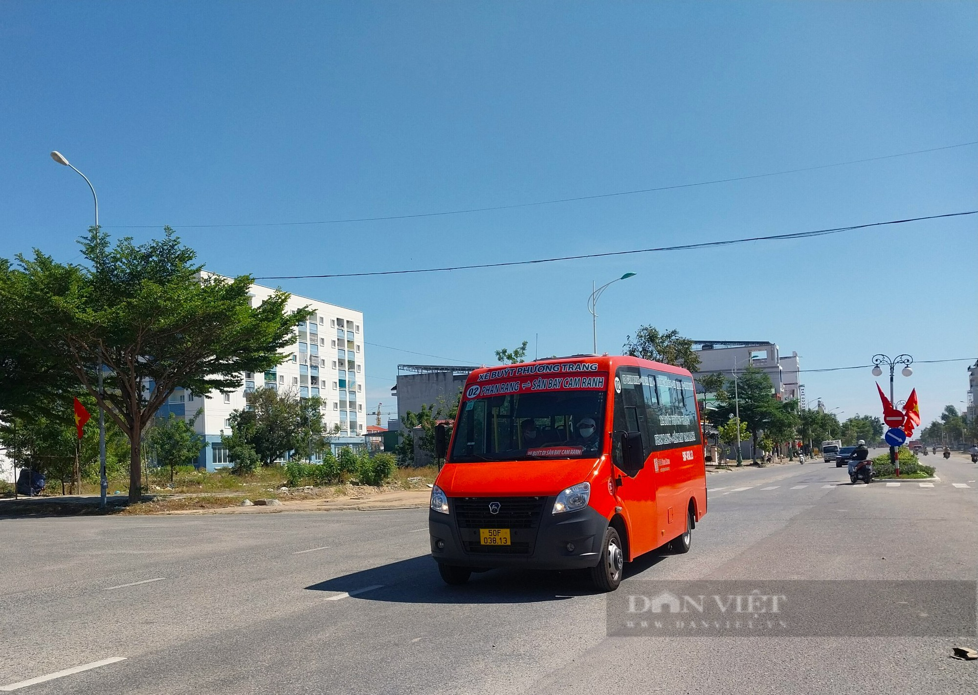 Chính thức đưa vào hoạt động 2 tuyến xe buýt liên tỉnh kết nối Ninh Thuận với Bình Thuận và Khánh Hòa - Ảnh 3.