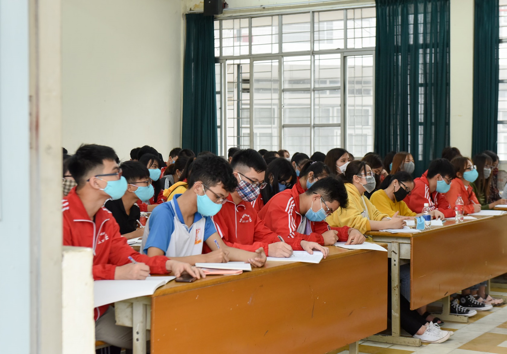 Từ hôm nay, sinh viên nhiều trường đại học tại Hà Nội được nghỉ Tết Nguyên đán 2023 - Ảnh 1.