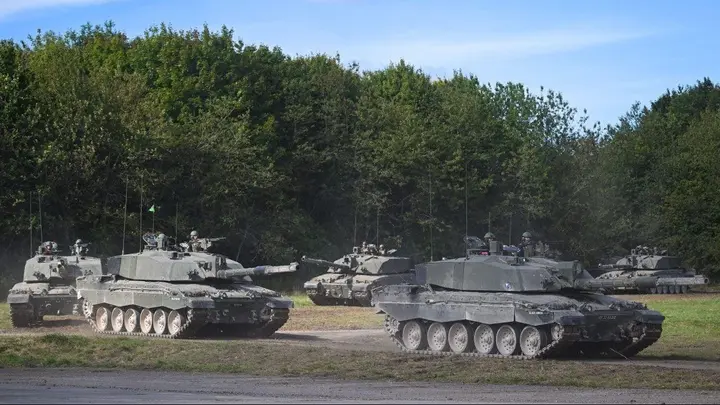 Nga dọa thiêu rụi xe tăng chiến đấu chủ lực Anh gửi cho Ukraine - Ảnh 1.
