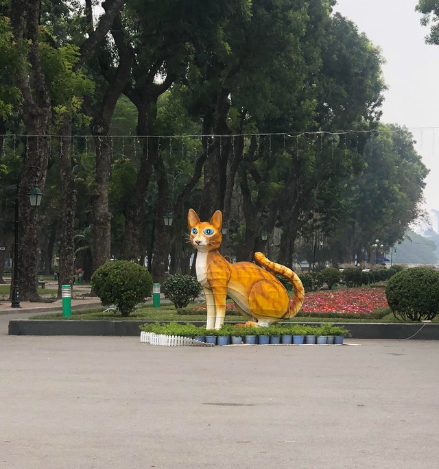 Nhà nghiên cứu văn hoá nói gì về dàn linh vật mèo &quot;biến dạng&quot; - Ảnh 4.