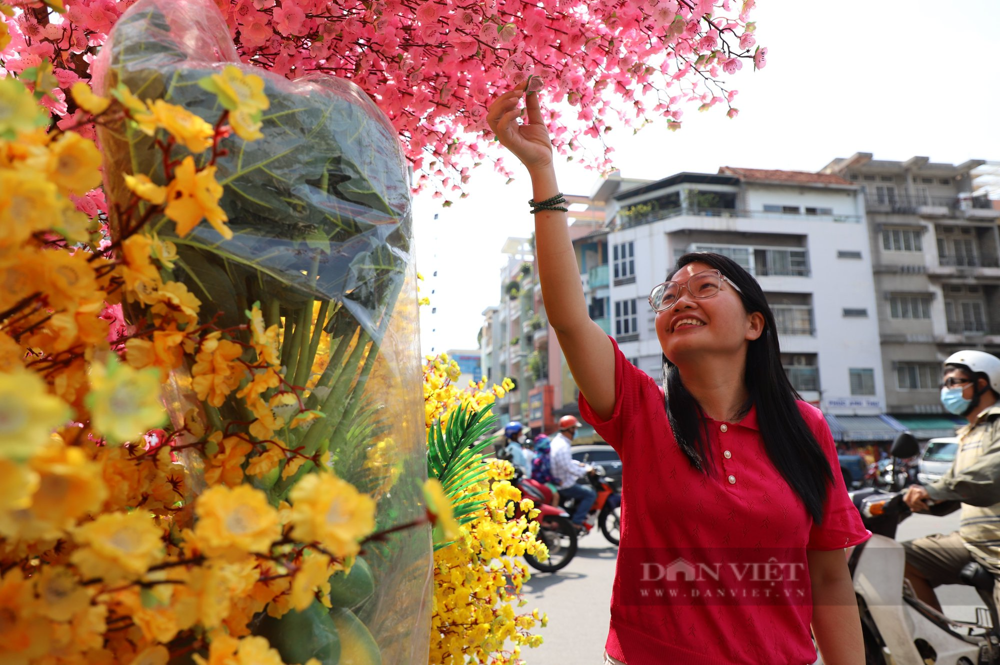 Sài Gòn rộn rã vào Xuân - Ảnh 6.