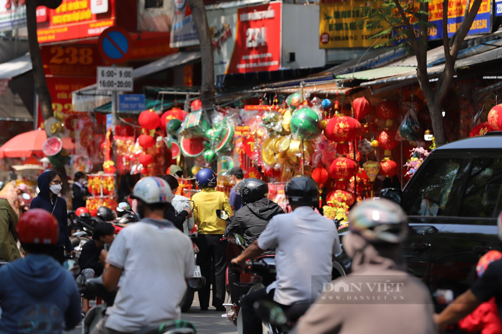 Sài Gòn rộn rã vào Xuân - Ảnh 7.