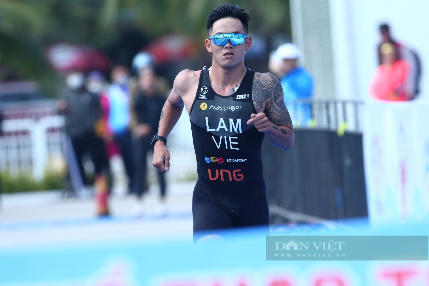 Lâm Quang Nhật: Từ nhà vô địch SEA Games bơi lội trở thành “người thép” ba môn phối hợp - Ảnh 1.