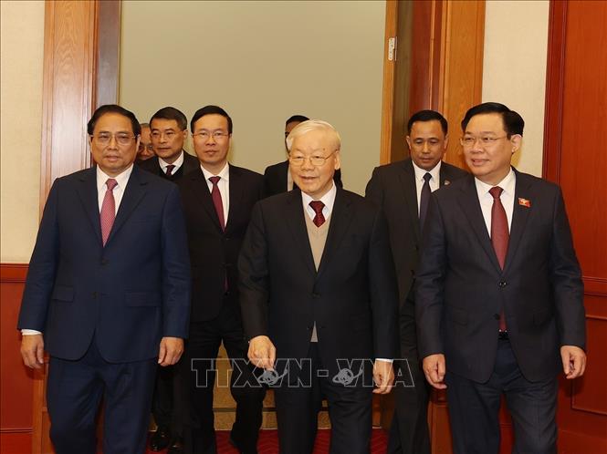 Tổng Bí thư Nguyễn Phú Trọng chúc Tết các lãnh đạo và nguyên lãnh đạo Đảng, Nhà nước - Ảnh 1.
