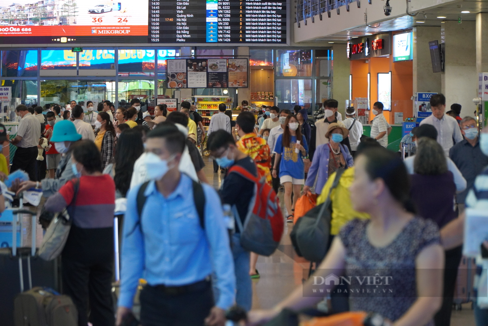 Hàng không nội địa tăng trưởng vượt dự báo, nhiều đường bay Tết đã kín chỗ - Ảnh 3.