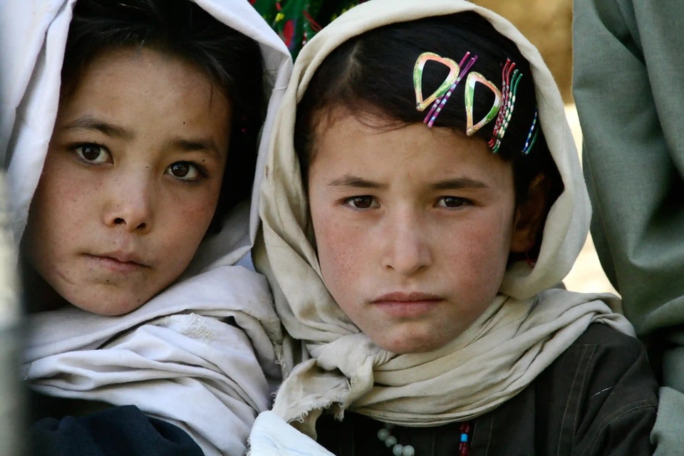 Afghanistan &quot;đã mất&quot; sau khi Taliban nắm quyền qua ống kính người tị nạn - Ảnh 2.