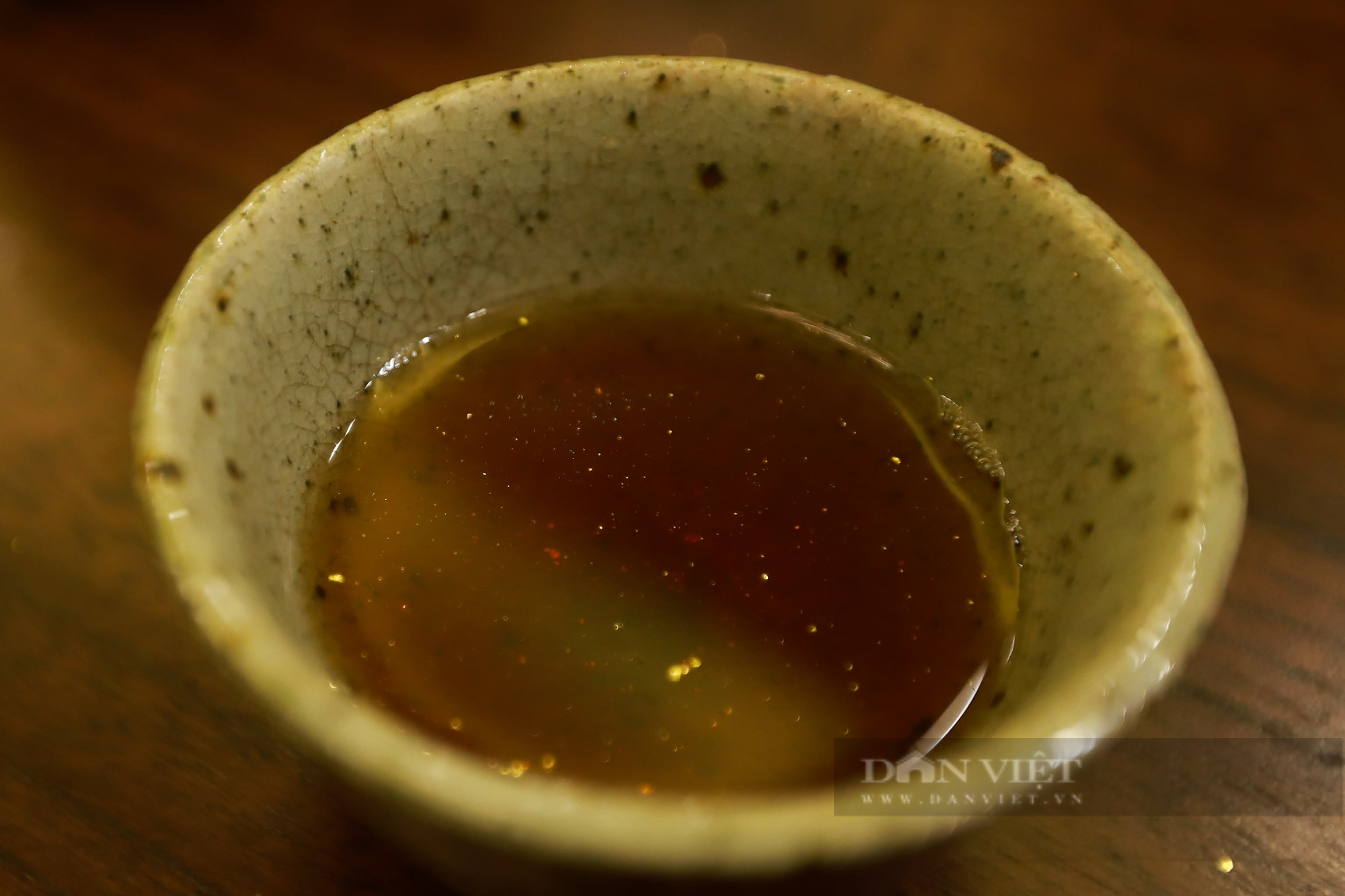 Cận cảnh loại trà quý hiếm bọc vàng đang được săn lùng tại Hà Nội - Ảnh 9.