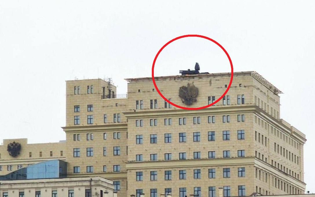 Nga đặt hệ thống phòng không trên các mái nhà ở Moscow do lo ngại bị tấn công tầm xa