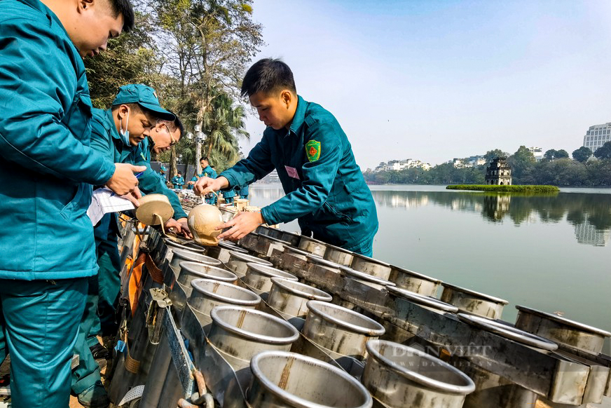 Cận cảnh trận địa pháo hoa đêm giao thừa tại hồ Gươm - Ảnh 6.