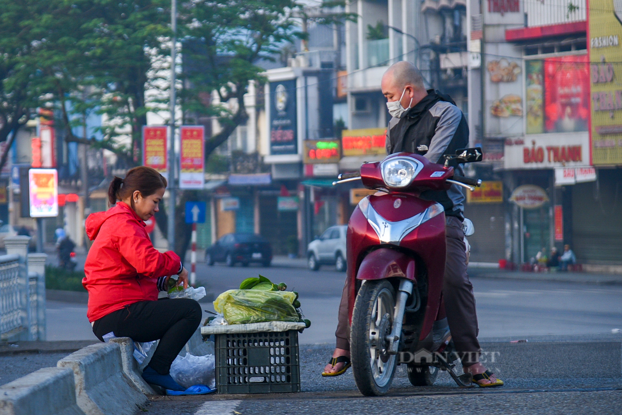 Ngắm cố đô Huế thơ mộng trong nắng Xuân ngày mùng 1 Tết - Ảnh 10.