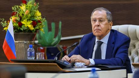 Ngoại trưởng Lavrov cảnh báo Nga và phương Tây bên bờ vực 'cuộc chiến thực sự' - Ảnh 1.