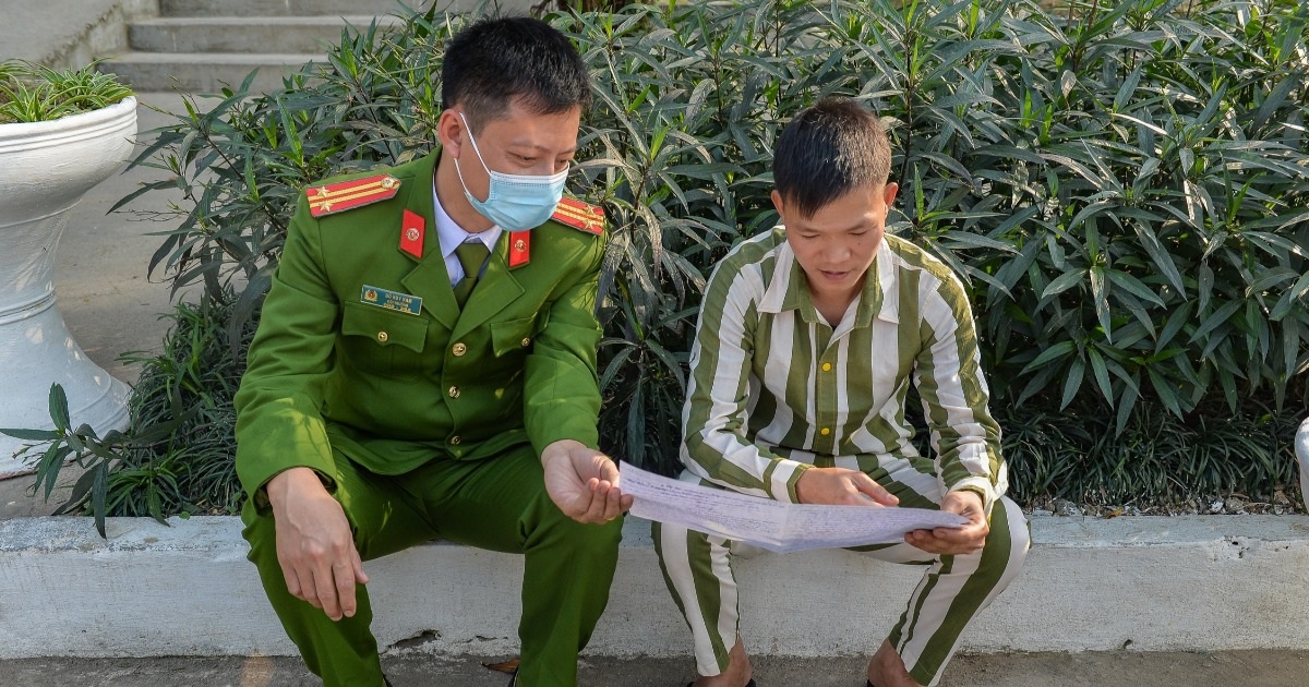 Câu chuyện sau cánh cửa trại giam với phạm nhân "không ăn trộm là khó chịu"