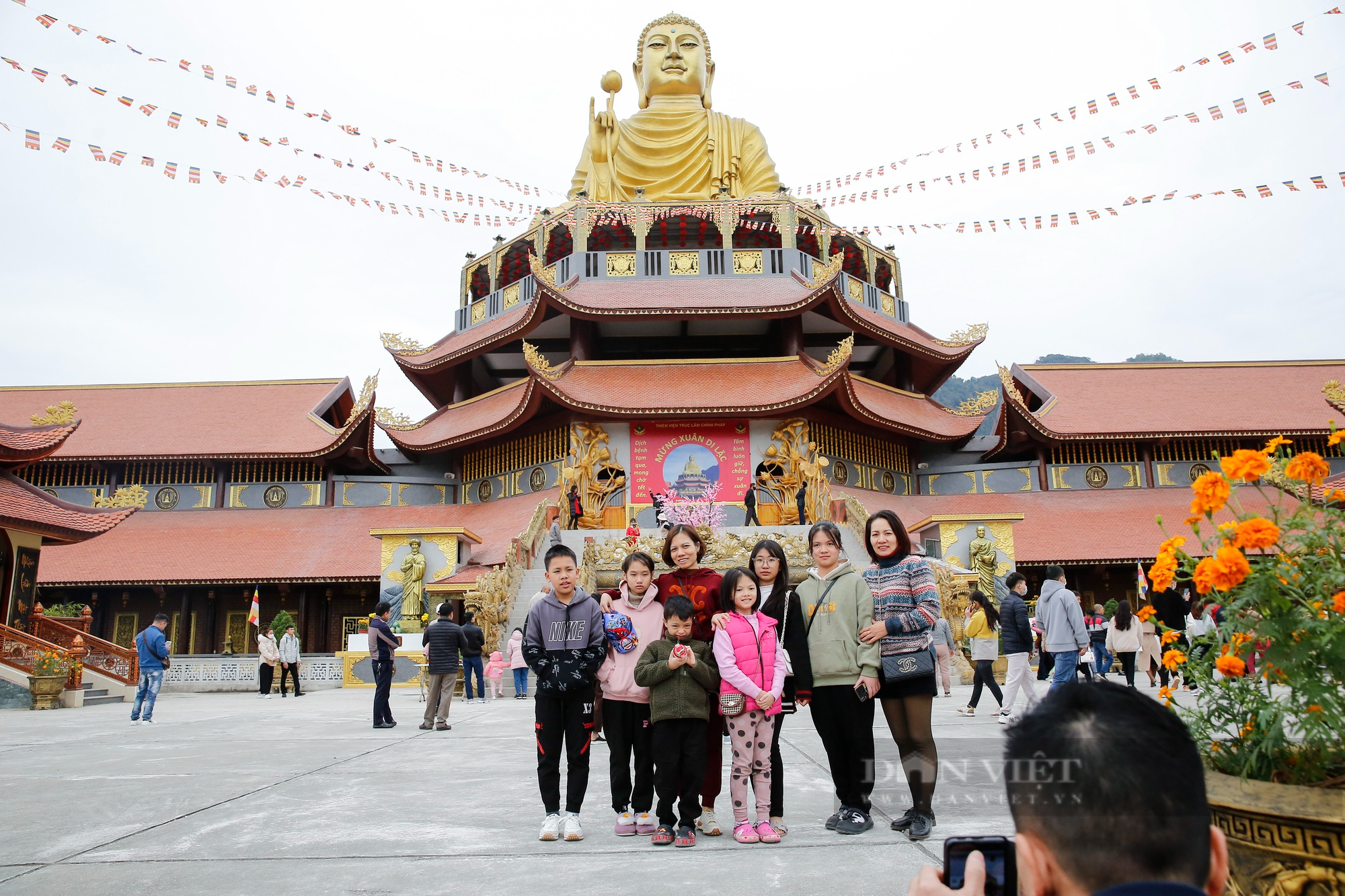 Điểm du lịch tâm linh mới nổi, nơi có tượng phật khổng lồ thu hút người dân đi lễ tại Tuyên Quang - Ảnh 11.
