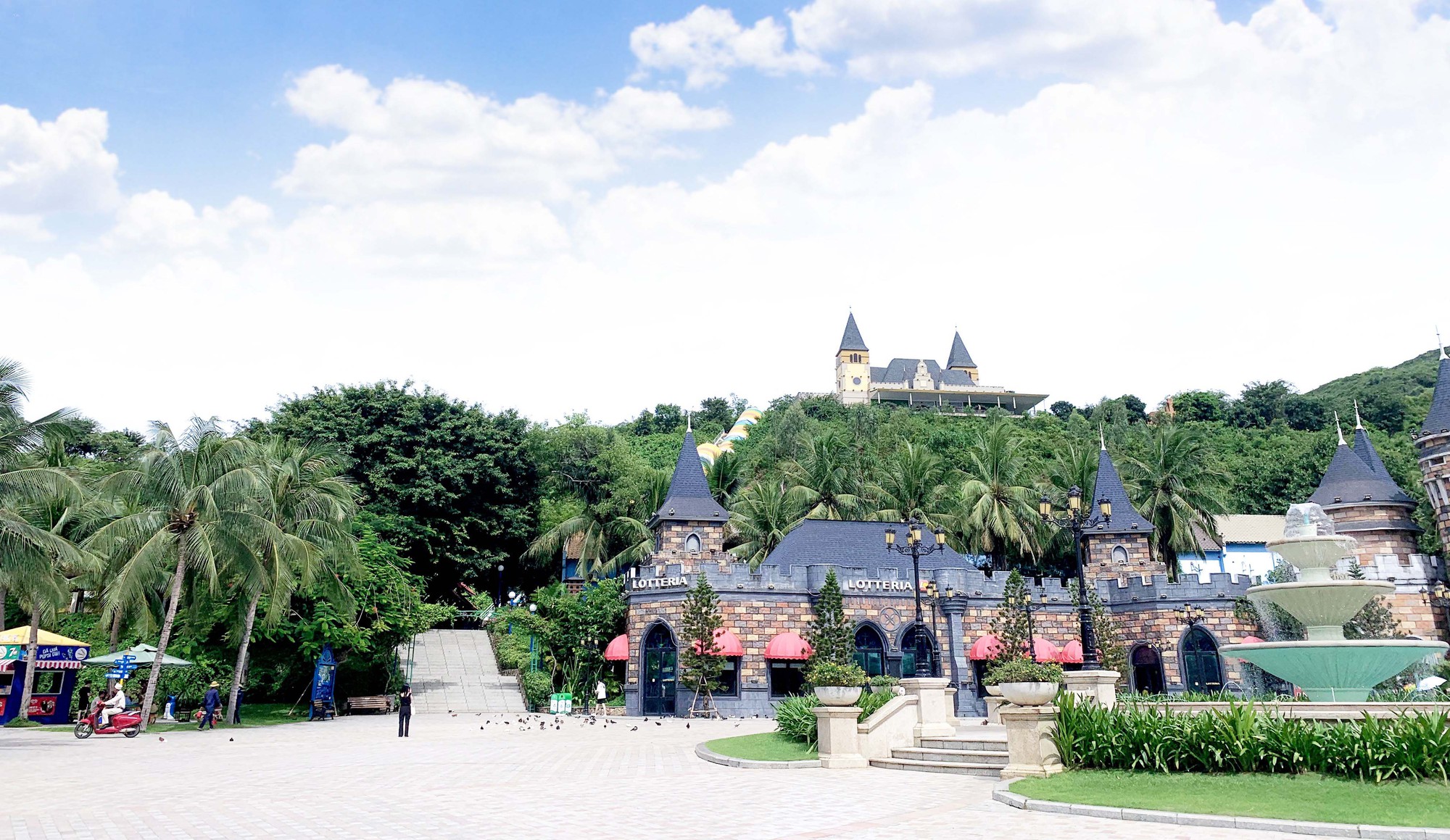 Top địa điểm du xuân, vui chơi bậc nhất, nổi tiếng tại Nha Trang du khách nên ghé thăm - Ảnh 1.