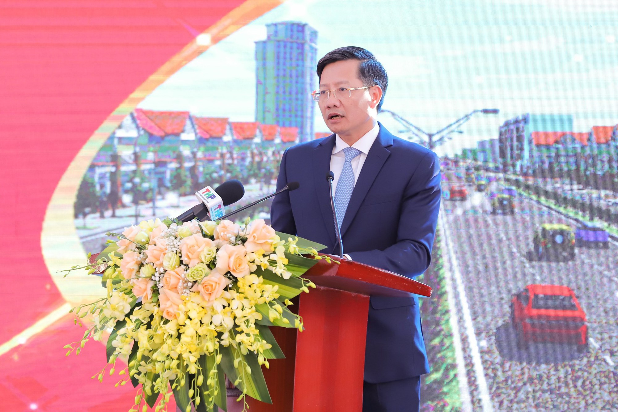 Khai xuân, Hải Phòng làm lễ khởi công xây dựng tuyến đường nối khu đô thị mới Bắc Sông Cấm với KCN VSIP - Ảnh 2.