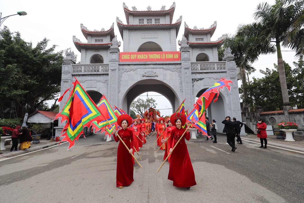 Quyền Chủ tịch nước Võ Thị Ánh Xuân: &quot;Khi dân tộc đoàn kết nhất trí, không lực lượng gì thắng được&quot; - Ảnh 3.