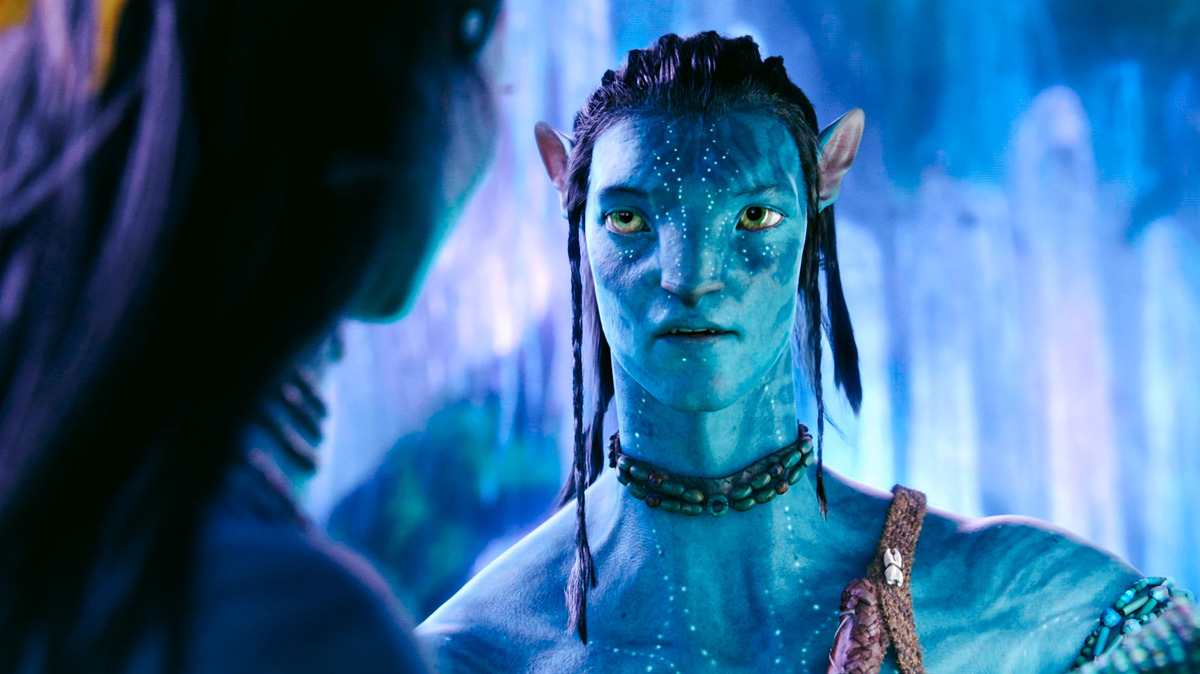 Avatar 2 mất ngôi đầu phòng vé  VnExpress Giải trí