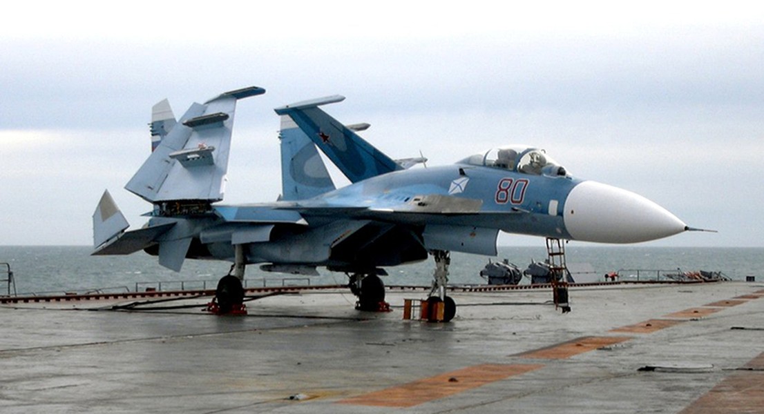 Ảnh tiêm kích hạm Su-33 phiên bản Flanker kỳ lạ nhất mà Nga từng chế tạo - Ảnh 5.
