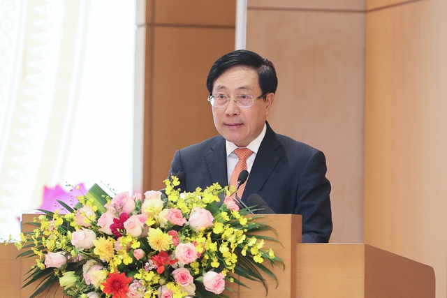 Phó Thủ tướng Thường trực Phạm Bình Minh nêu những trọng tâm trong điều hành của Chính phủ năm 2022 - Ảnh 1.