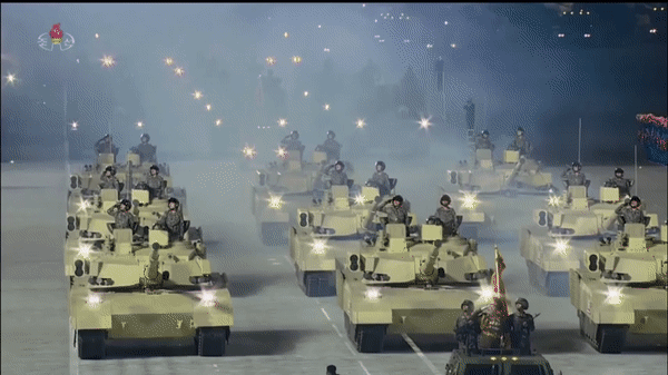 Hình ảnh xe tăng mới nhất của Triều Tiên mang dáng dấp của cả Nga và Mỹ - Ảnh 3.