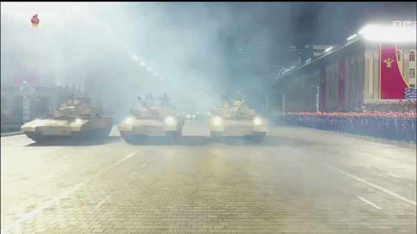 Hình ảnh xe tăng mới nhất của Triều Tiên mang dáng dấp của cả Nga và Mỹ - Ảnh 7.