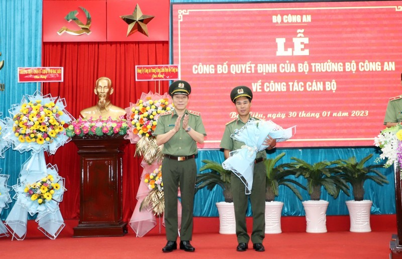 Chân dung đại tá 51 tuổi được điều động làm Giám đốc Công an tỉnh Yên Bái  - Ảnh 1.