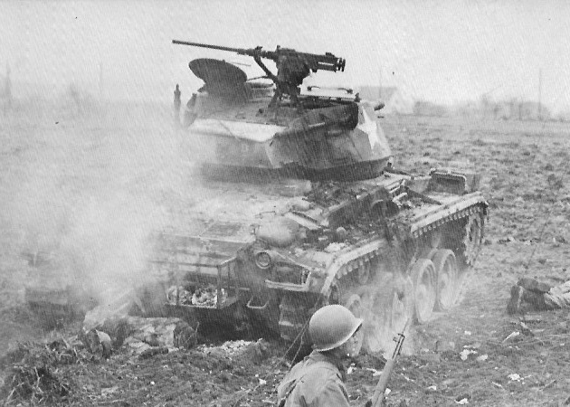 Chiến thắng Điện Biên Phủ - lần đầu tiên bộ đội ta lái xe tăng - Ảnh 6.