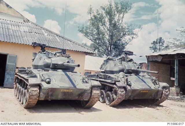 Chiến thắng Điện Biên Phủ - lần đầu tiên bộ đội ta lái xe tăng - Ảnh 7.