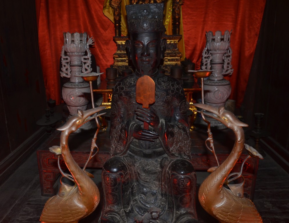 Điều chưa ai biết về pho tượng Thánh tổ Hoàng đế An Dương tại Cổ Loa vừa được công nhận Bảo vật Quốc gia - Ảnh 3.