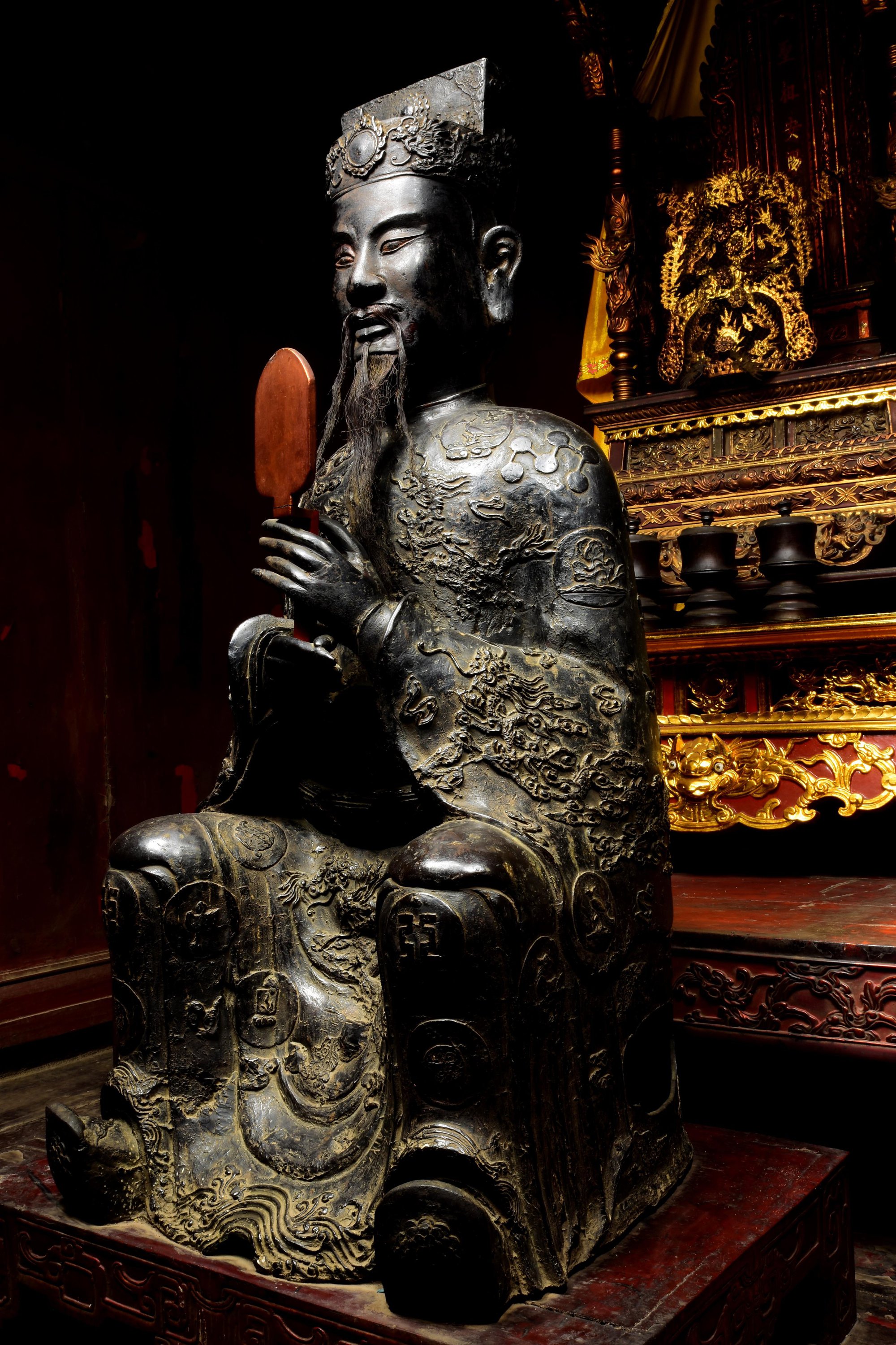 Điều chưa ai biết về pho tượng Thánh tổ Hoàng đế An Dương tại Cổ Loa vừa được công nhận Bảo vật Quốc gia - Ảnh 1.