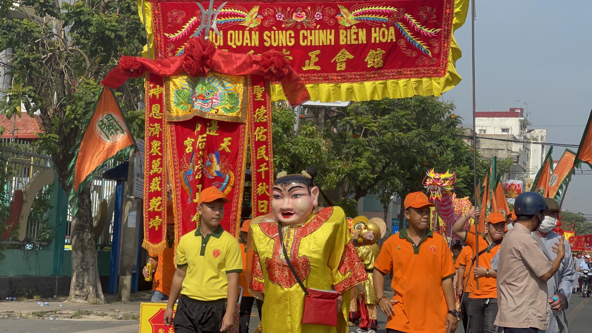 Đồng Nai: Tưng bừng lễ hội chùa Ông Xuân Quý Mão - Ảnh 1.
