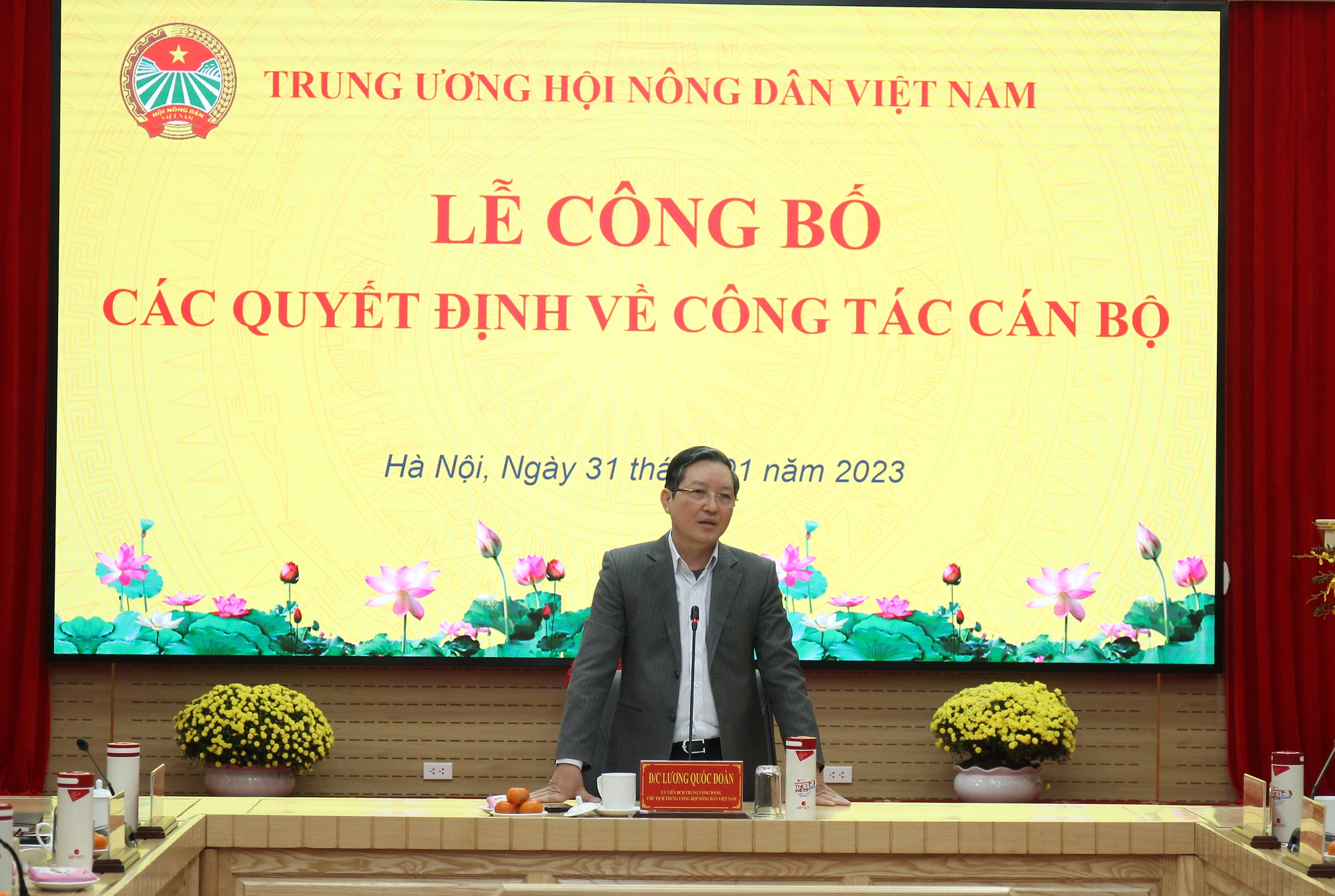 Trung ương Hội Nông dân Việt Nam trao Quyết định bổ nhiệm Chánh Văn phòng T.Ư Hội, Hiệu trưởng Trường Cán bộ Hội NDVN - Ảnh 7.