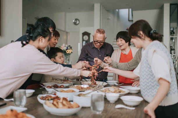 Người xưa dặn: &quot;Gia đình có 3 loại người, không bại cũng diệt vong&quot;, nhà bạn có không?  - Ảnh 1.