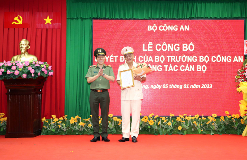 Chân dung tân Giám đốc Công an tỉnh Sóc Trăng 55 tuổi - Ảnh 2.